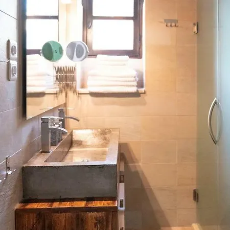 Villa Positivespace Olive Tree