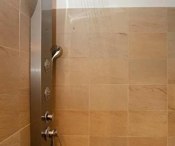 Positivespace Olive Tree * Lévktron